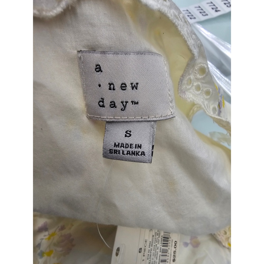 A New Day Womens Floral V-Neck Tank Top Yellow Modal Blend Casual Size Small - Picture 4 of 7
